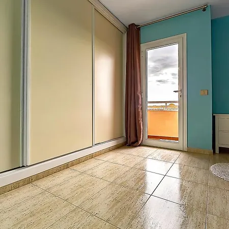 Apartment Calle Helsinki