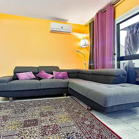 Apartament Calle Helsinki *